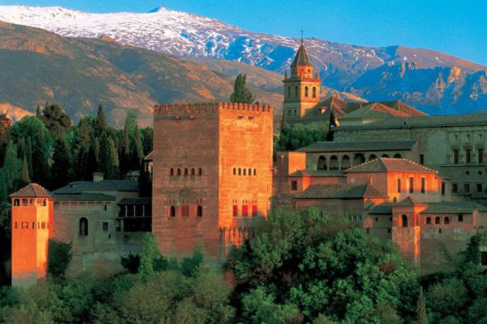 Granada - prodloužený letecký víkend - Španělsko