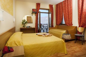 Hotel Merano - Itálie - Lago di Garda - Castelletto di Brenzone