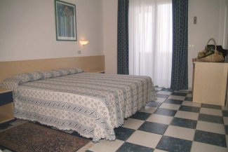 Hotel Villaggio Baia Santa Barbara - Itálie - Gargano - Rodi Garganico
