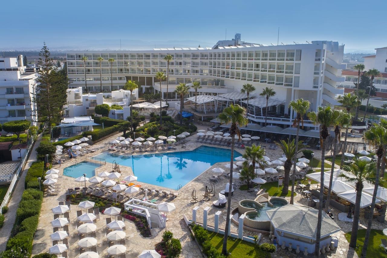 Leonardo Plaza Cypria Maris Beach Hotel & Spa Kypr Paphos | New Travel.cz