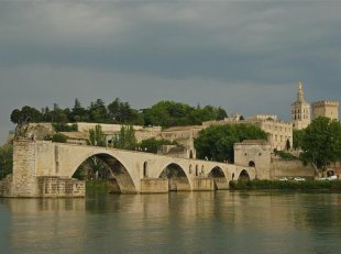 Turistika v levandulové Provence