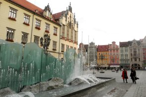 Wroclaw vlakem, město sta mostů, zahrad, trpaslíků a Svatojánský jarmark - Polsko - Wroclaw